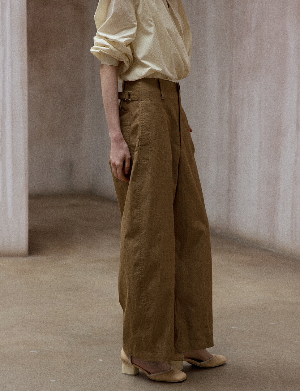 Toffee Curved Leg Pant