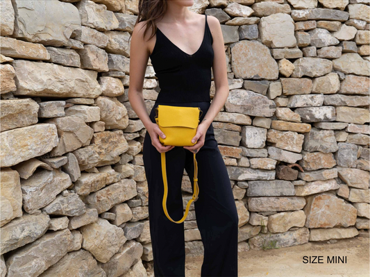UN - Leather Crossbody Bag