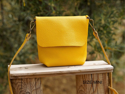 UN - Leather Crossbody Bag