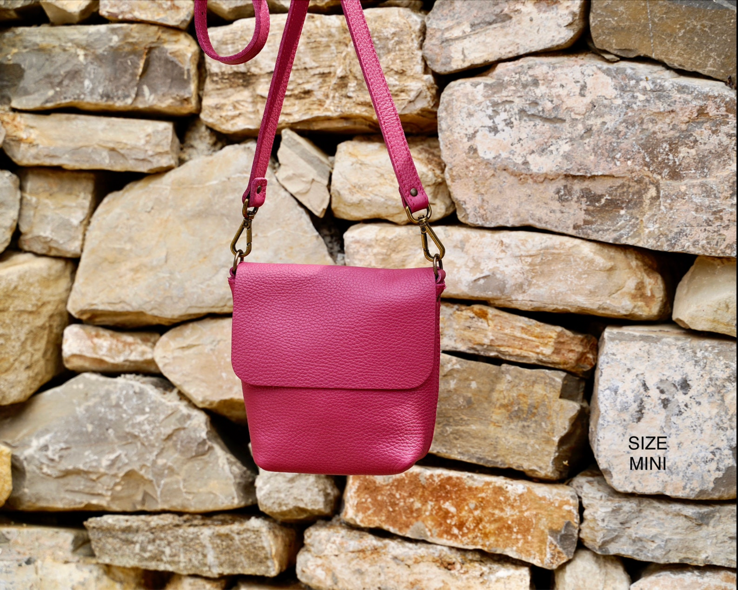 UN - Leather Crossbody Bag