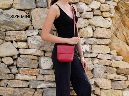 UN - Leather Crossbody Bag