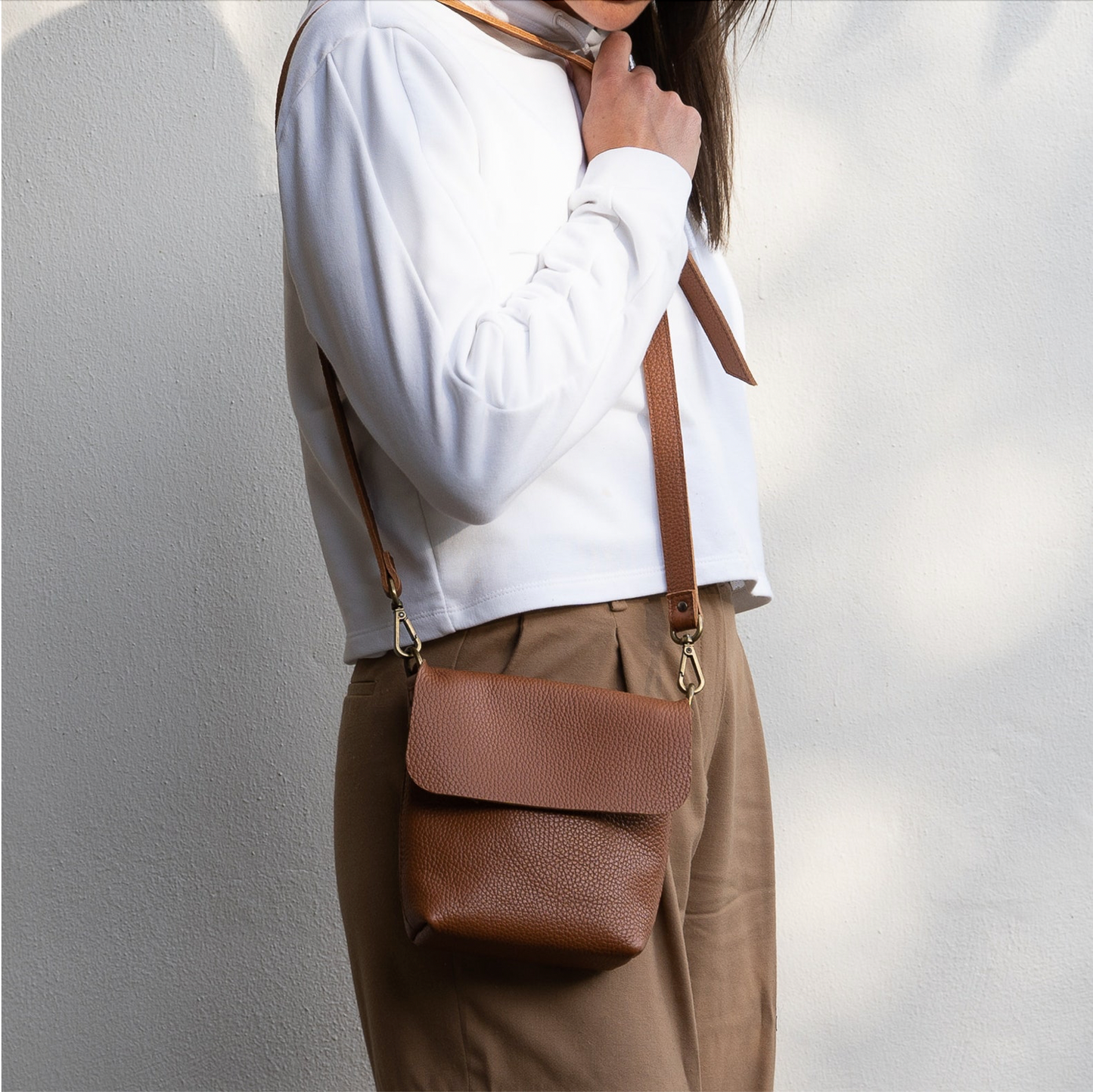 UN - Leather Crossbody Bag