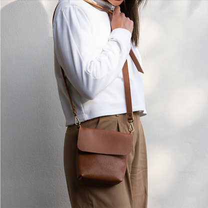 UN - Leather Crossbody Bag