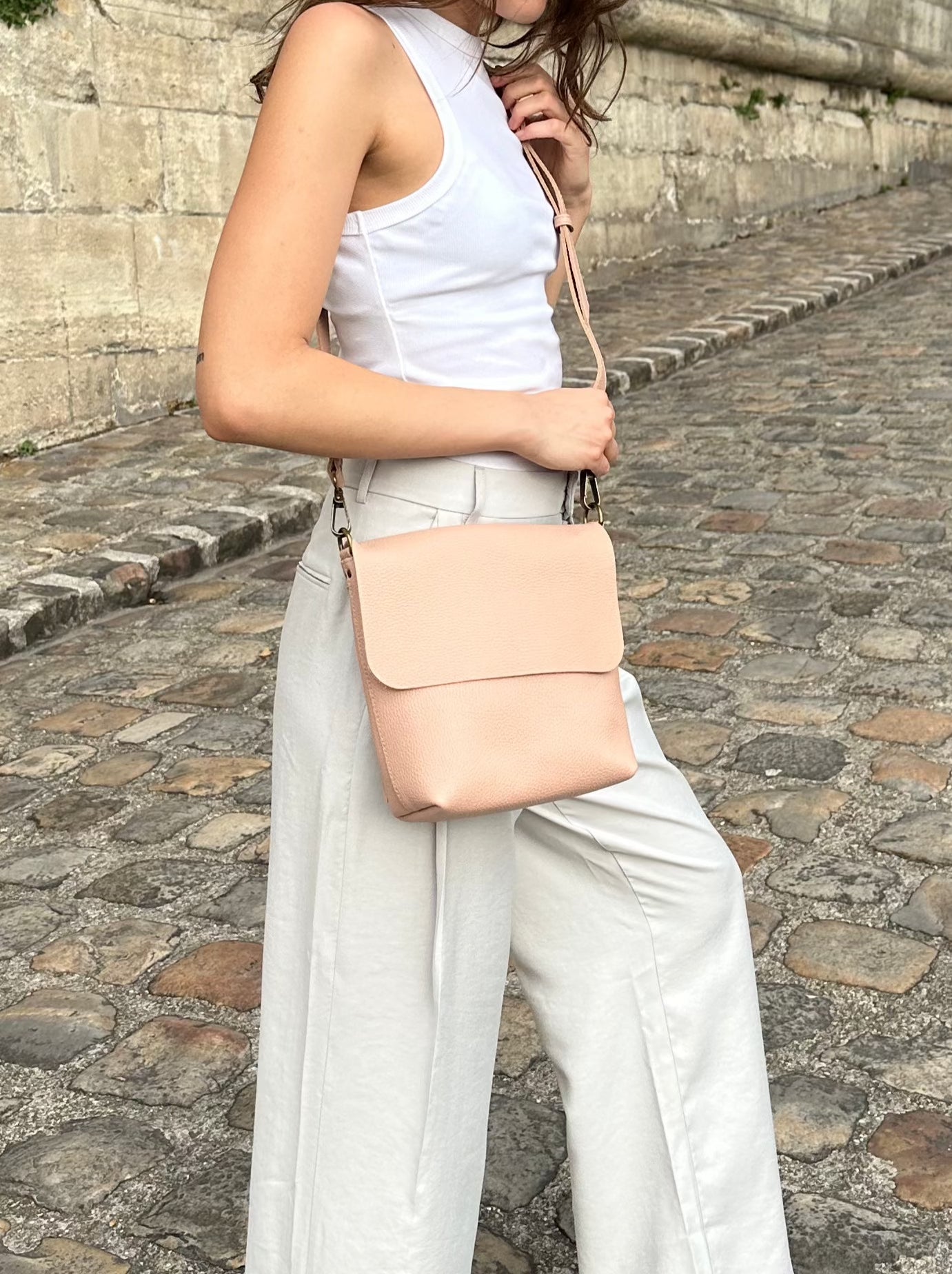 UN - Leather Crossbody Bag