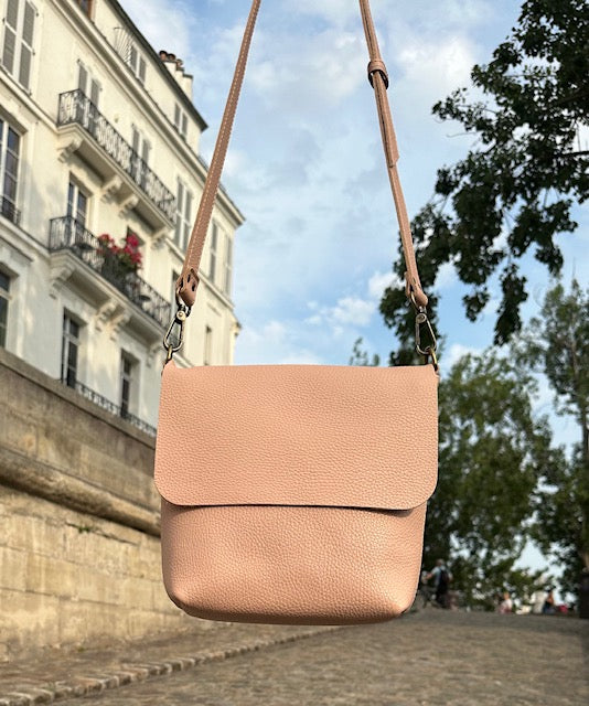 UN - Leather Crossbody Bag