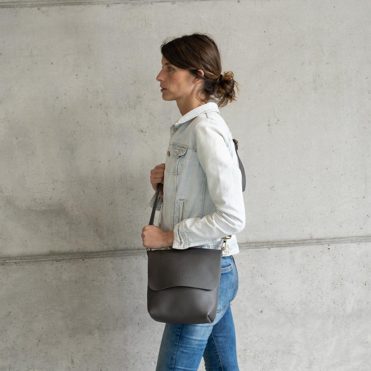 UN - Leather Crossbody Bag