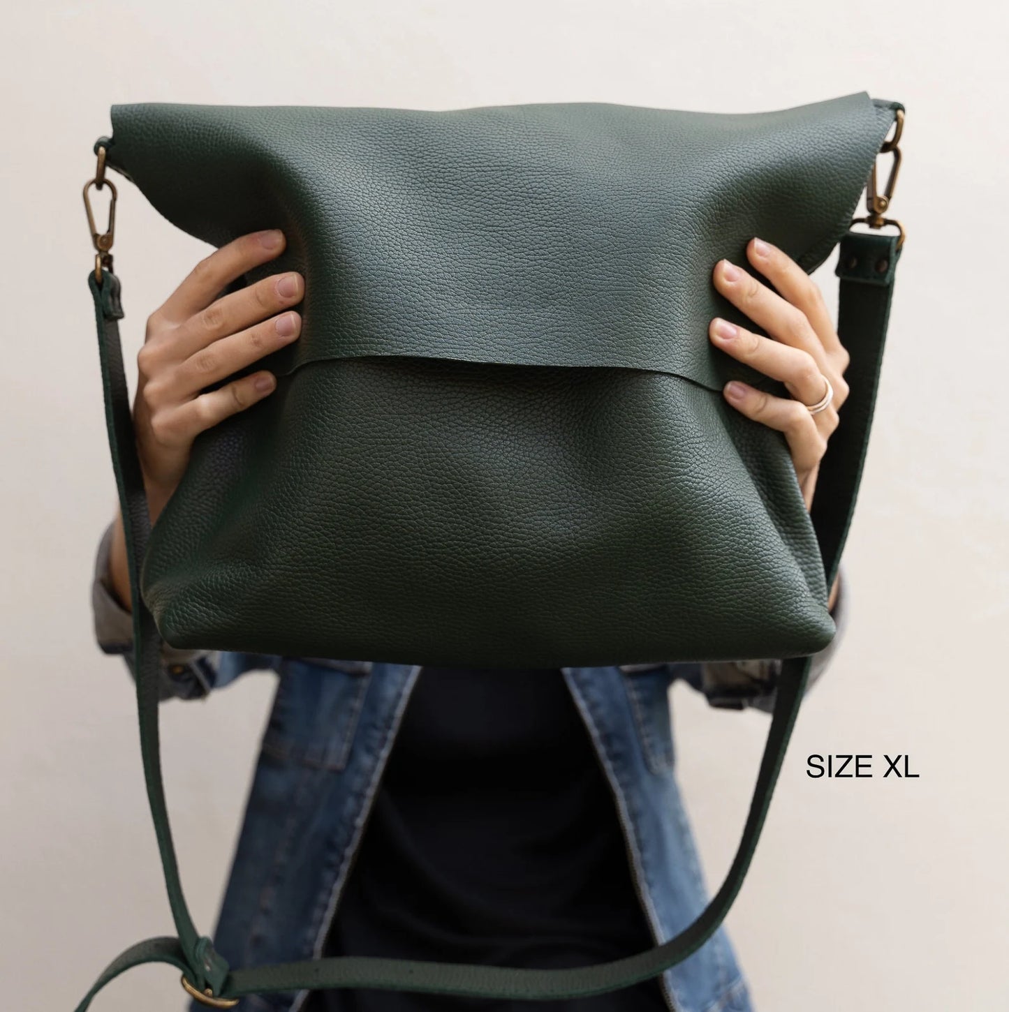 UN - Leather Crossbody Bag
