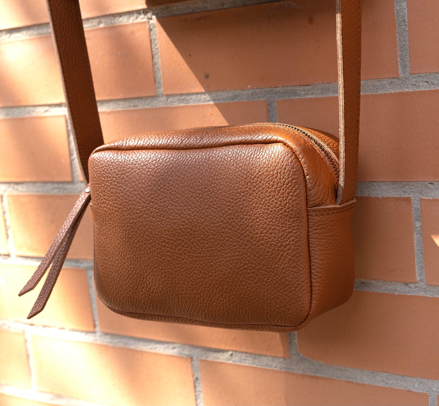 MERY - Leather Crossbody Bag